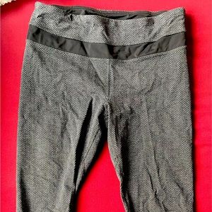 21” crop lululemon pants
